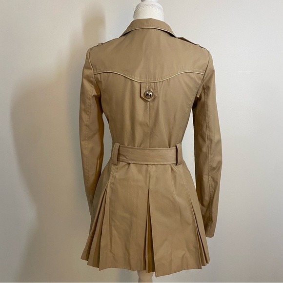 Woman Spring Trench Coat - Picture 2 of 9